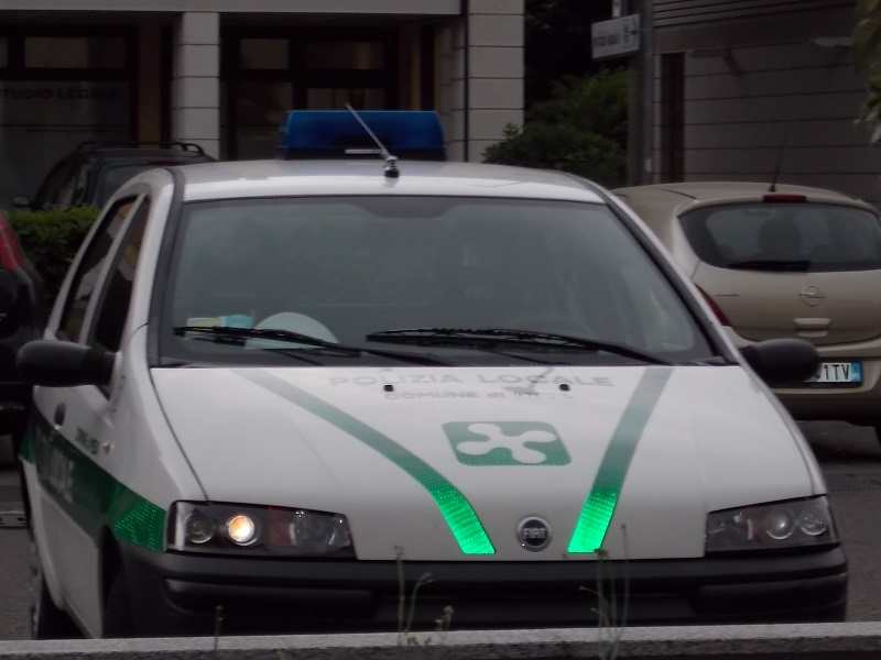 auto-polizia-locale.jpg