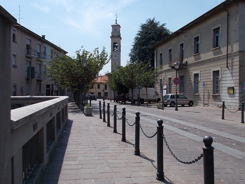 Piazza-San-Martino.JPG