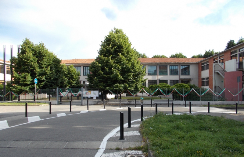 Scuola Elementare Via Cantù