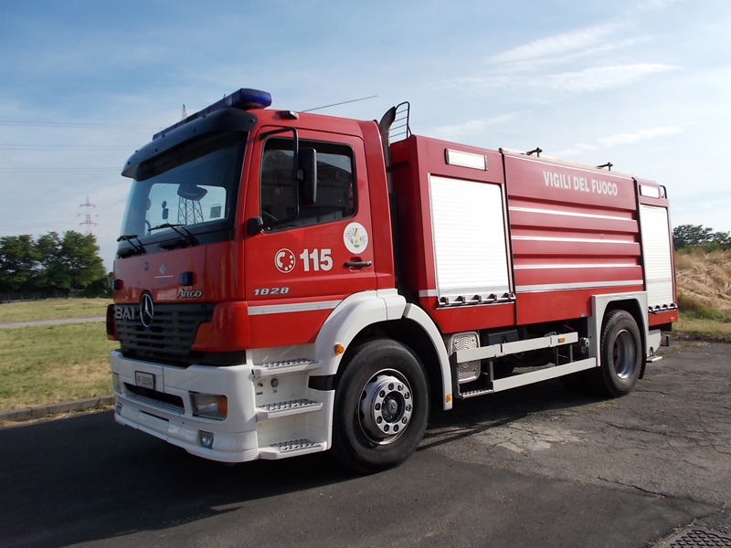 vigili-del-fuoco_camion.jpg